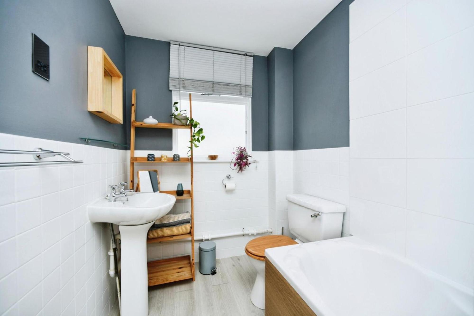 Sunny Seaside Sanctuary - Two Bedroom Apartment Hove Exteriér fotografie